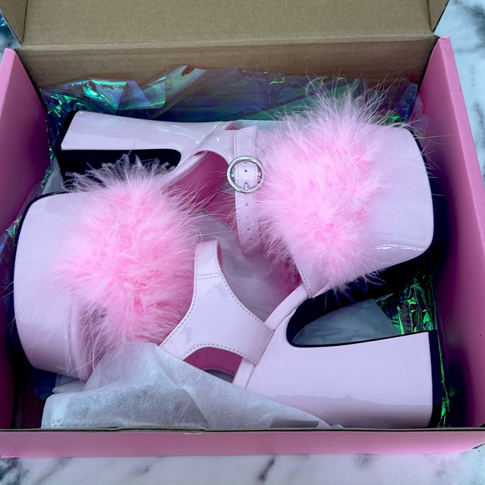 PINK FLUFFY CHUNLY HEEL 💖💘💝